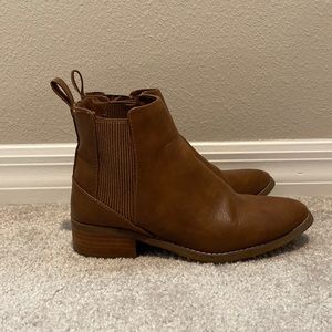 American Eagle Brown Leather Ankle Boots